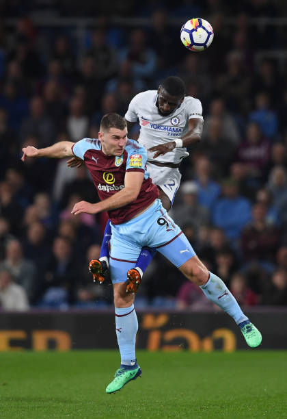 拉后防最大 拉后防最大