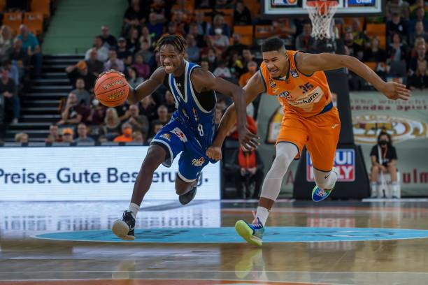 的锋线轮换 的锋线轮换