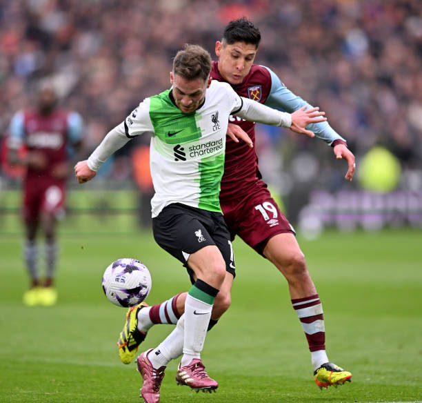 他在球场上 他在球场上